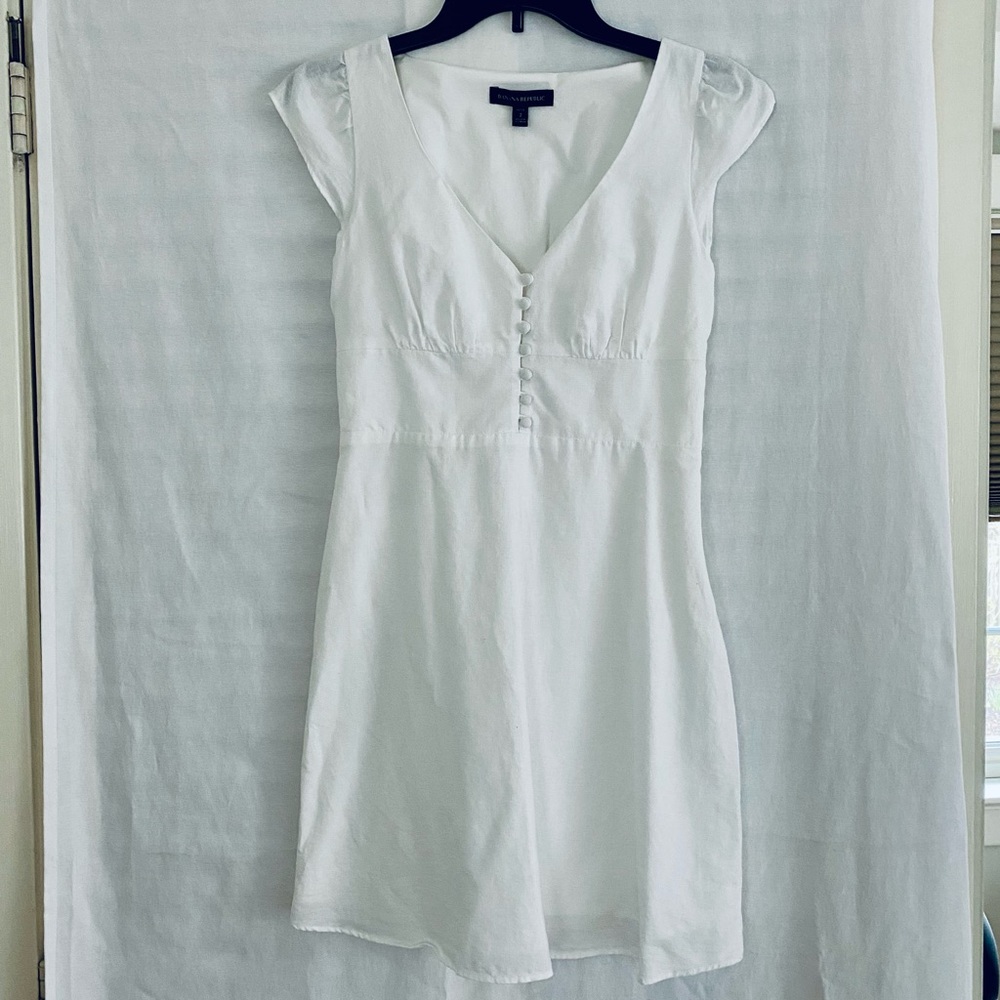 Banana Republic White Fitted Buttoned Midi Dress